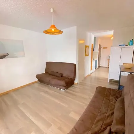Apartment A Fours 15 M² + Balcon Avec Vue *