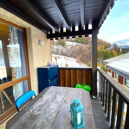 Apartment A Fours 15 M² + Balcon Avec Vue