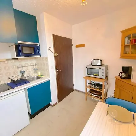 Apartment A Fours 15 M² + Balcon Avec Vue *